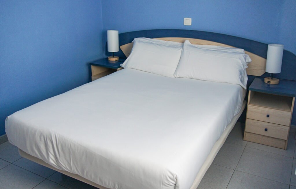 Habitacion doble con cama de matrimonio 2
